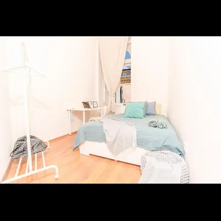 Kiraly Stret Gozsdu Apartment