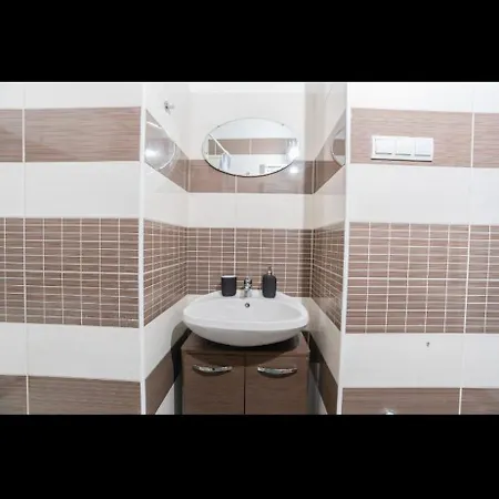 Kiraly Stret Gozsdu Appartement *